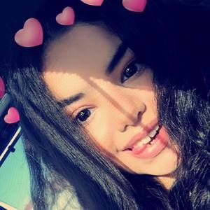 Meet your Posher, Razan